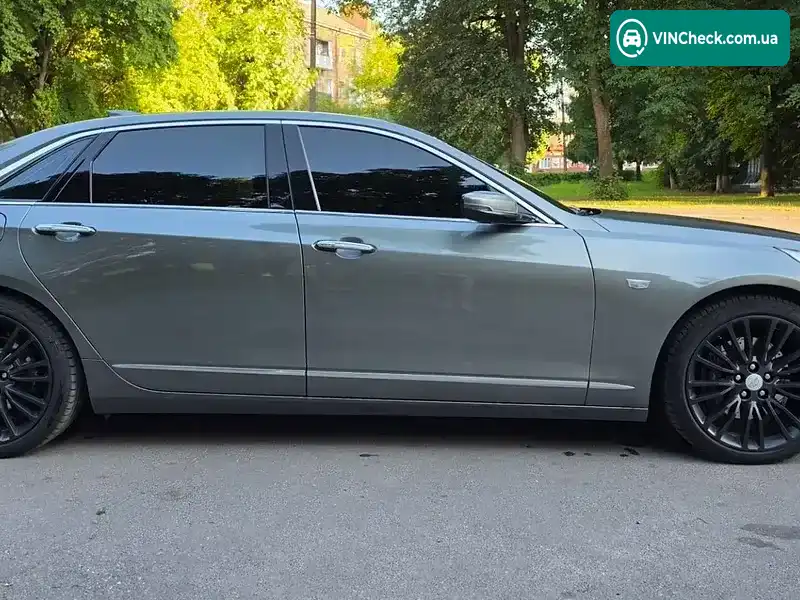 Cadillac CT6 2016, фото з оголошення 2 з 20, VIN 1G6KH5R67HU124473