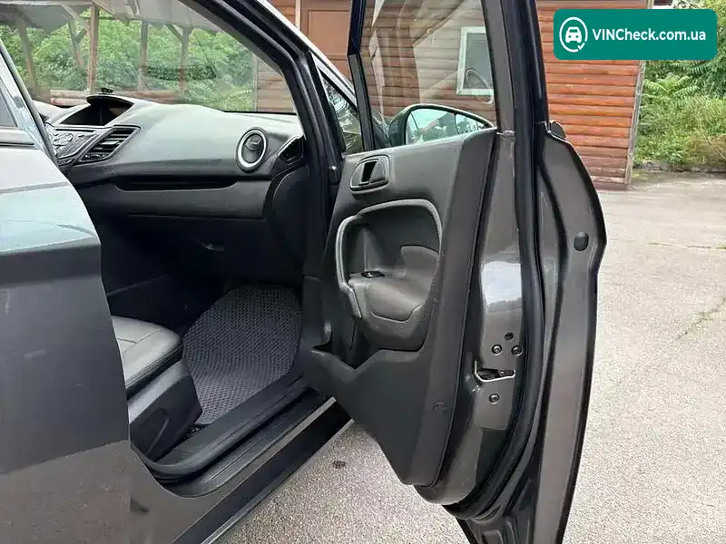 Ford Fiesta 2017, фото з оголошення 2 з 13, VIN 3FADP4BJ8HM128608