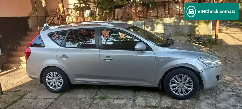Kia Ceed 2008, фото з оголошення 1 з 10, VIN U5YFF52328L057536