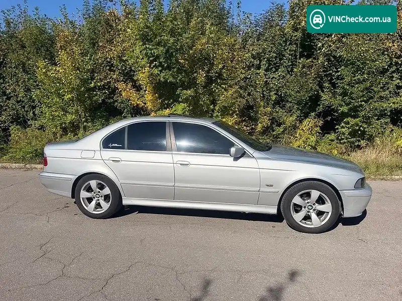 BMW 5 Series 2001, фото з оголошення 2 з 10, VIN WBADL01080GY06177