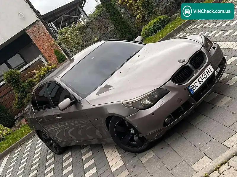 BMW 5 Series 2005, фото з оголошення 2 з 14, VIN WBANE31070B948825