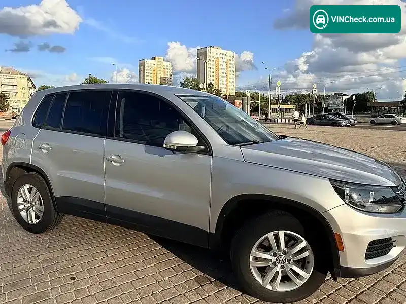 Volkswagen Tiguan 2011, фото з оголошення 1 з 12, VIN WVGAV7AXXCW509102
