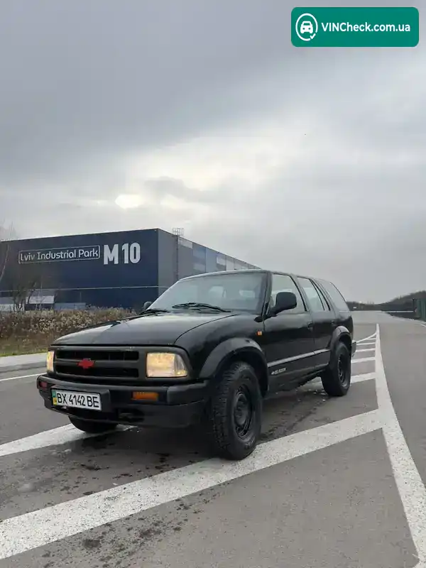 Chevrolet Blazer 1997, фото з оголошення 1 з 20, VIN 1GNDT13W2VK200377