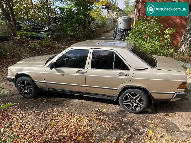 Mercedes-Benz 190 1986, фото з оголошення 2 з 4, VIN WDB2011221F221795