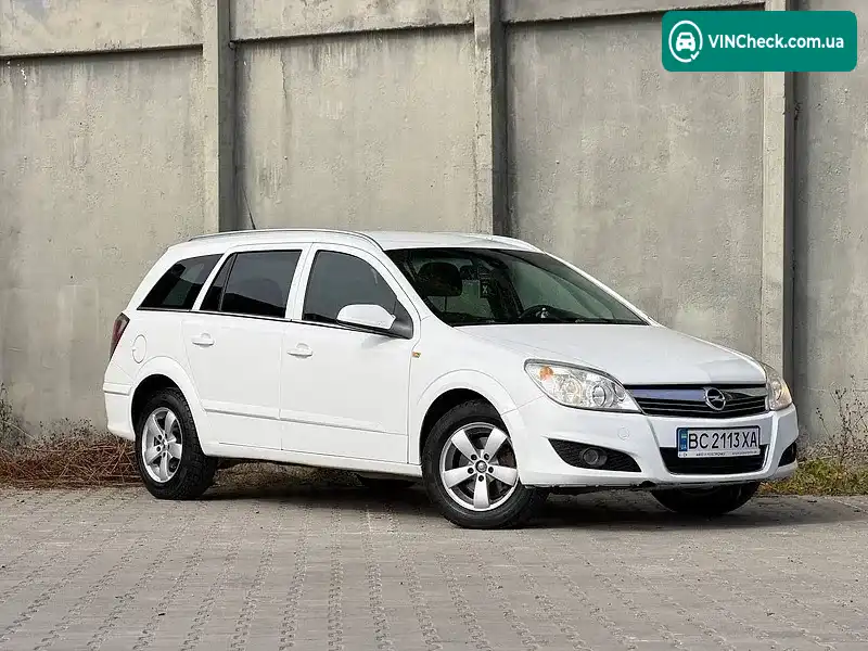 Opel Astra 2010, фото з оголошення 2 з 20, VIN W0L0AHL35A2074517