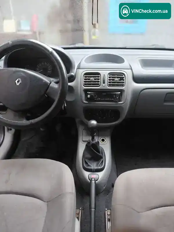 Renault Clio 2002, фото з оголошення 2 з 12, VIN VF1LB03C526476492