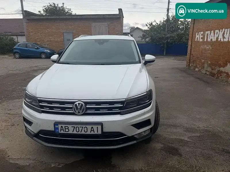 Volkswagen Tiguan 2017, фото з оголошення 1 з 8, VIN WVGZZZ5NZHW911427
