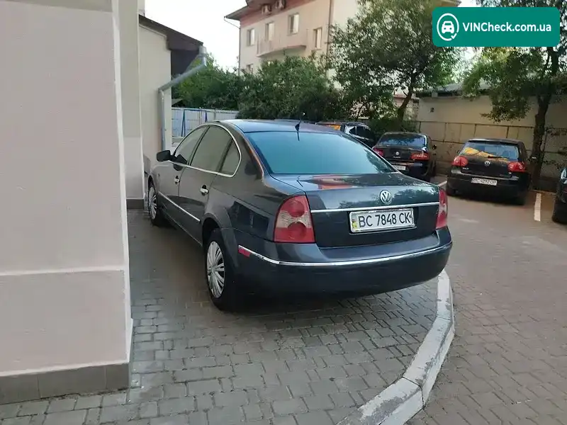 Volkswagen Passat 2002, фото з оголошення 1 з 3, VIN WVWZZZ31ZLE077418