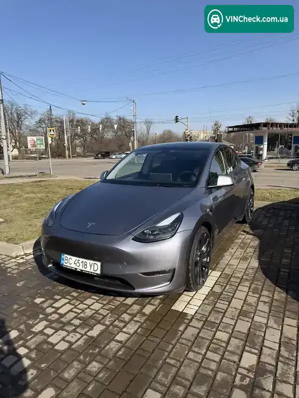 Tesla Model Y 2024, фото з оголошення 1 з 21, VIN 7SAYGDEF0SF232088