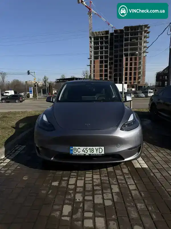 Tesla Model Y 2024, фото з оголошення 2 з 21, VIN 7SAYGDEF0SF232088