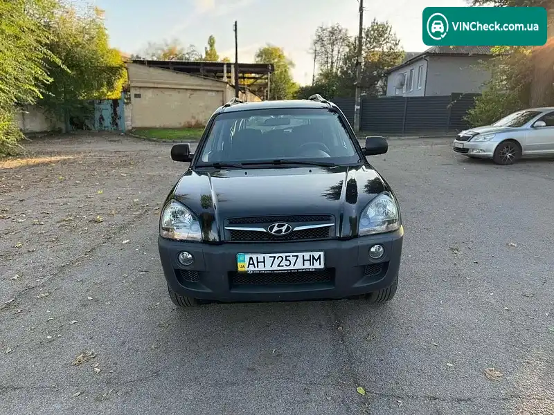 Hyundai Tucson 2011, фото з оголошення 2 з 20, VIN Y6LJN81BPBL208547