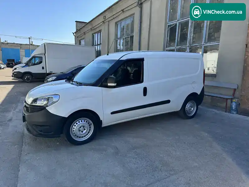 Fiat Doblo 2018, фото з оголошення 2 з 13, VIN ZFA26300006K80040