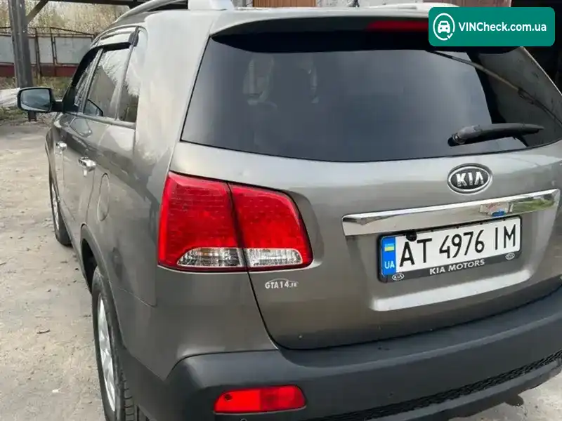 Kia Sorento 2012, фото з оголошення 2 з 15, VIN KNAKU814CC5330823