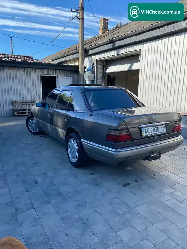 Mercedes-Benz E-Class 1994, фото з оголошення 2 з 20, VIN WDB1241261J030042