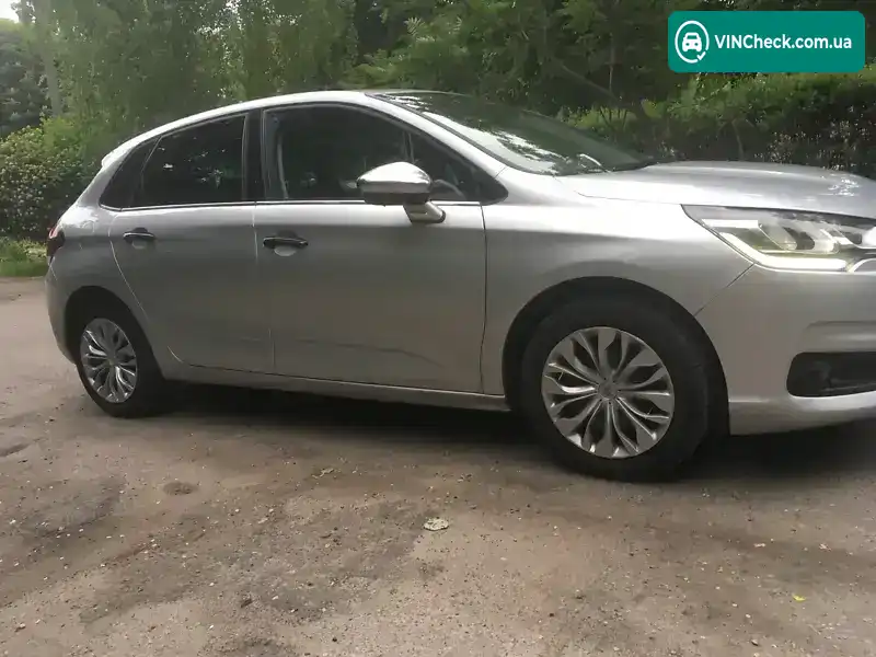 Citroen C4 2015, фото з оголошення 2 з 15, VIN VF7NCBHXTFY541341