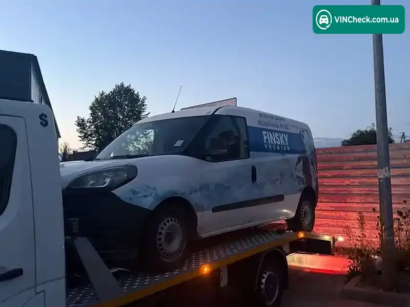 Fiat Doblo 2018, фото з оголошення 2 з 2, VIN ZFA26300006L99362