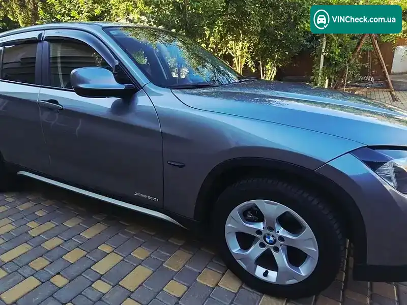 BMW X1 2012, фото з оголошення 2 з 21, VIN WBAVM91010VT66465