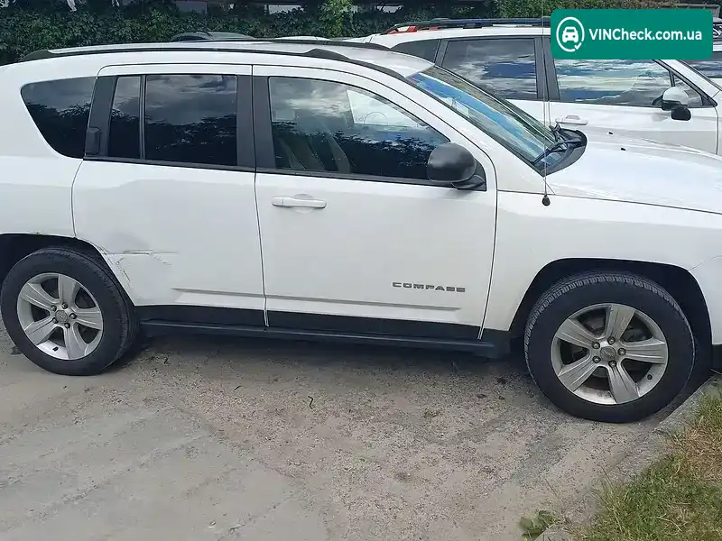 Jeep Compass 2016, фото з оголошення 2 з 12, VIN 1C4NJCBA4HD147551