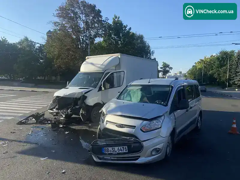 Ford Tourneo Connect 2014, фото з оголошення 2 з 4, VIN WF0UXXWPGUEJ44880