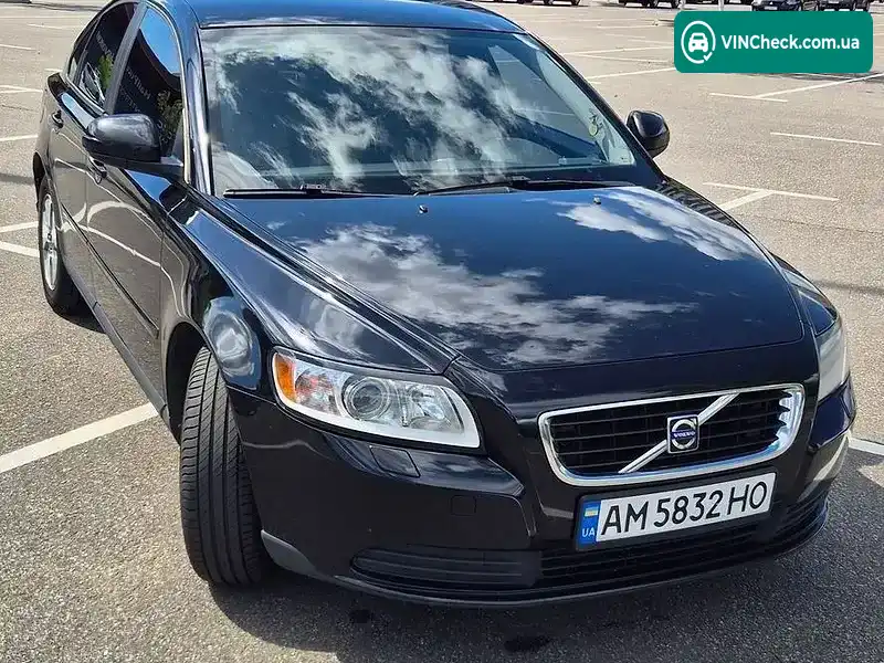 Volvo S40 2010, фото з оголошення 2 з 20, VIN YV1MS76E2A2513060
