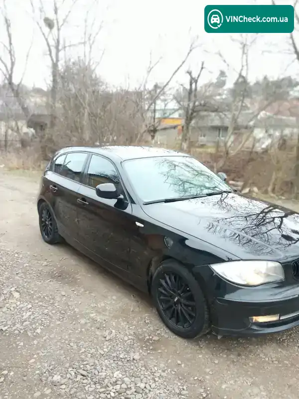 BMW 1 Series 2010, фото з оголошення 1 з 17, VIN WBAUH51060E659559