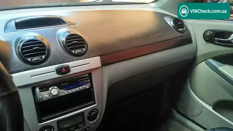 Chevrolet Lacetti 2005, фото з оголошення 2 з 15, VIN KL1NA353E5K229358