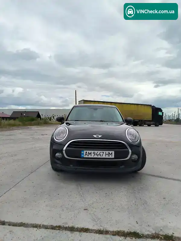 MINI Clubman 2015, фото з оголошення 2 з 21, VIN WMWXT110802B77863