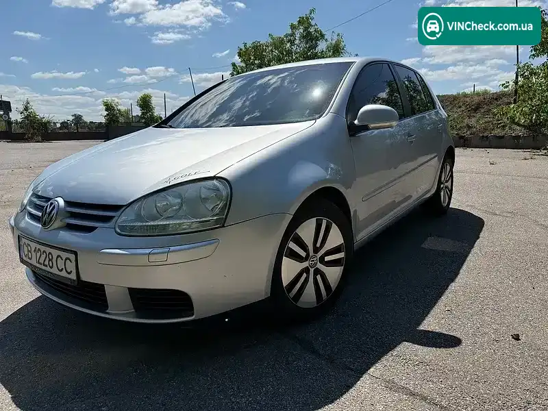 Volkswagen Golf 2004, фото з оголошення 2 з 20, VIN WVWZZZ1KZ5B073043