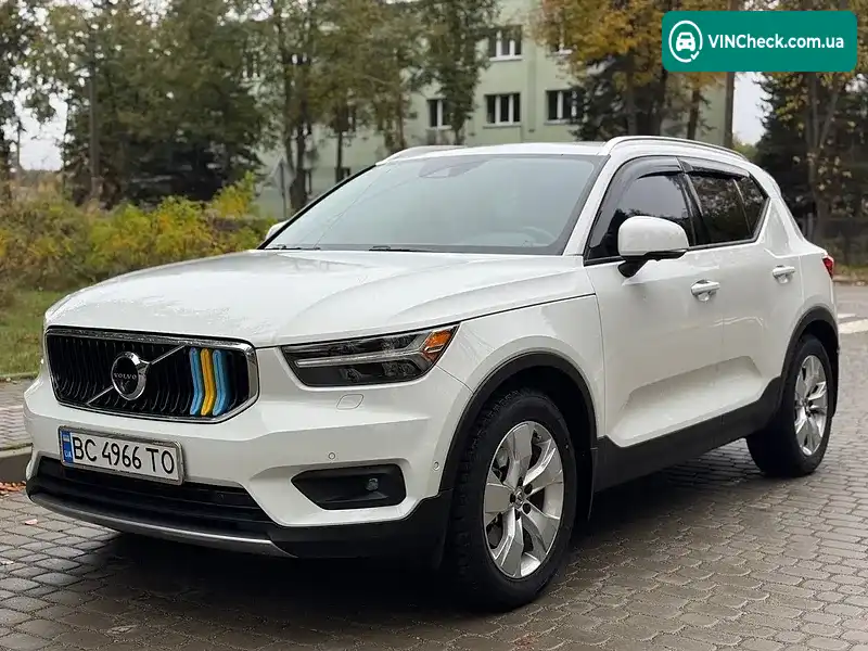 Volvo XC40 2019, фото з оголошення 1 з 20, VIN YV4AC2HK1K2143279
