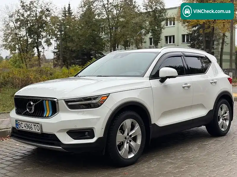 Volvo XC40 2019, фото з оголошення 2 з 20, VIN YV4AC2HK1K2143279