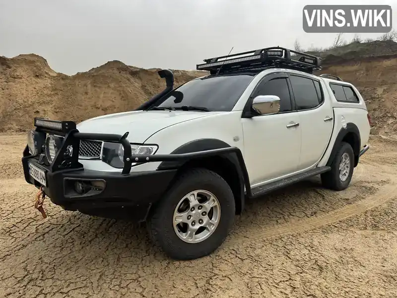 Mitsubishi L 200 2011, фото з оголошення 1 з 21, VIN MMCJRKB40BDZ34784
