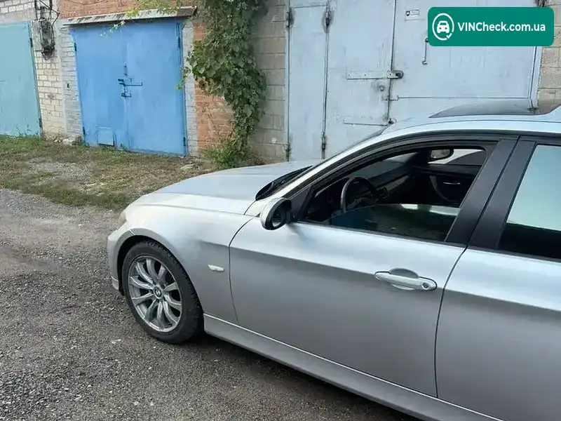 BMW 3 Series 2007, фото з оголошення 2 з 12, VIN WBAVA33517PV63522