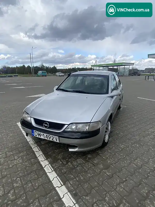 Opel Vectra 1996, фото з оголошення 1 з 9, VIN W0L000036T5265515