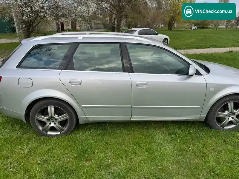 Audi A4 2001, фото з оголошення 2 з 13, VIN WAUZZZ8E02A193052