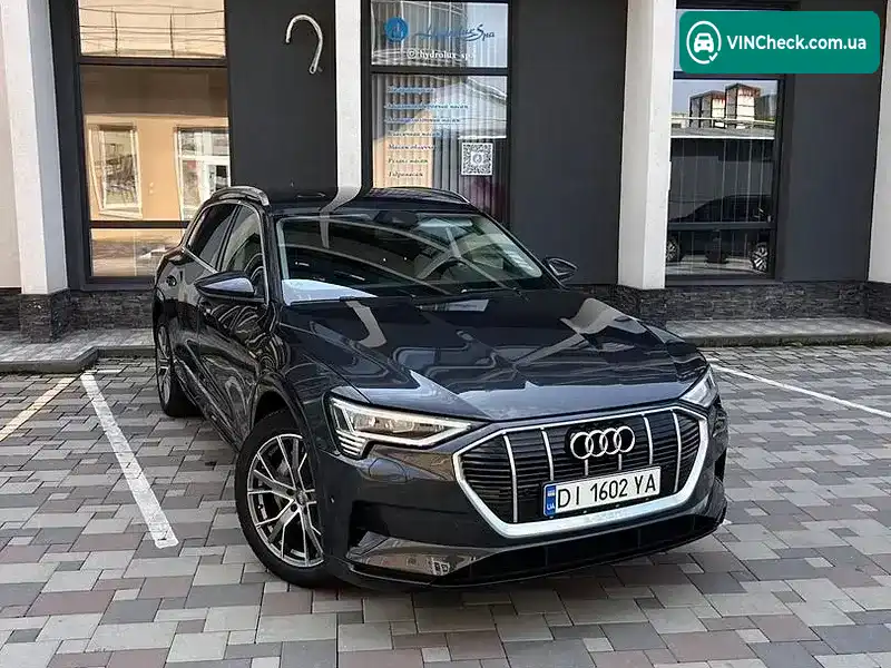 Audi e-tron 2019, фото з оголошення 2 з 20, VIN WAUZZZGEXLB014948
