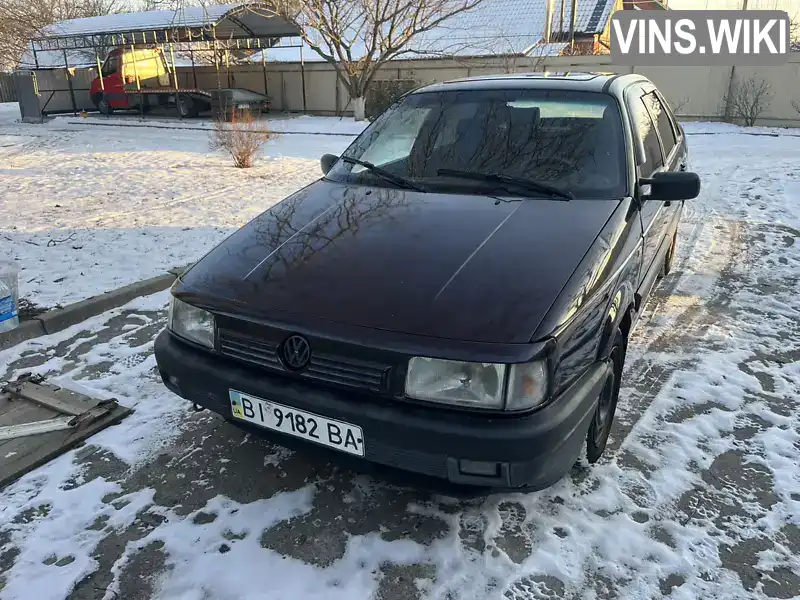 Volkswagen Passat 1992, фото з оголошення 2 з 8, VIN WVWZZZ31ZNE064233