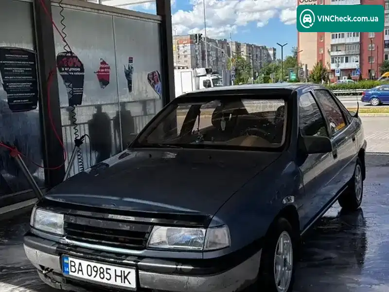 Opel Vectra 1989, фото з оголошення 1 з 17, VIN W0L000087K5159377