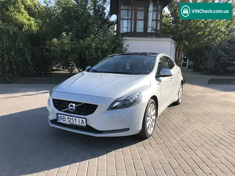Volvo V40 2014, фото з оголошення 1 з 20, VIN YV1MV8481E2144399