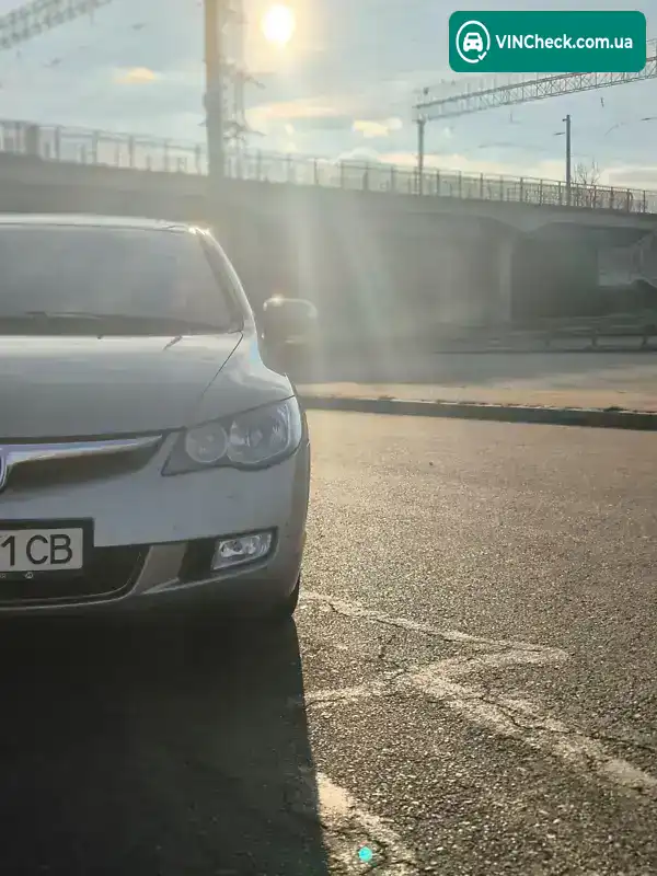 Honda Civic 2008, фото з оголошення 2 з 20, VIN NLAFD75708W060179