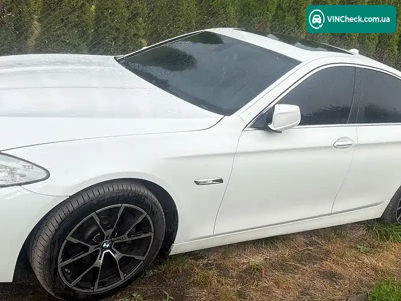 BMW 5 Series 2011, фото з оголошення 2 з 5, VIN WBAXG5C55CDX01982