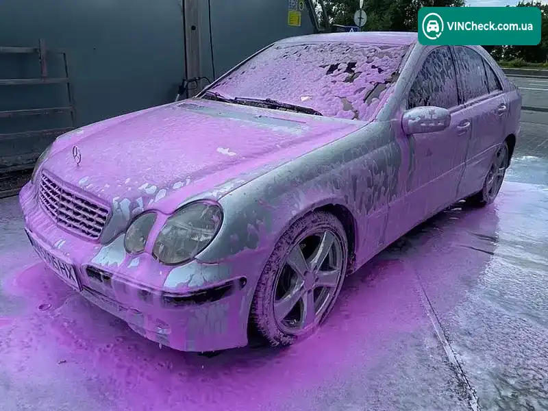 Mercedes-Benz C-Class 2000, фото з оголошення 2 з 9, VIN WDB2030451F005477
