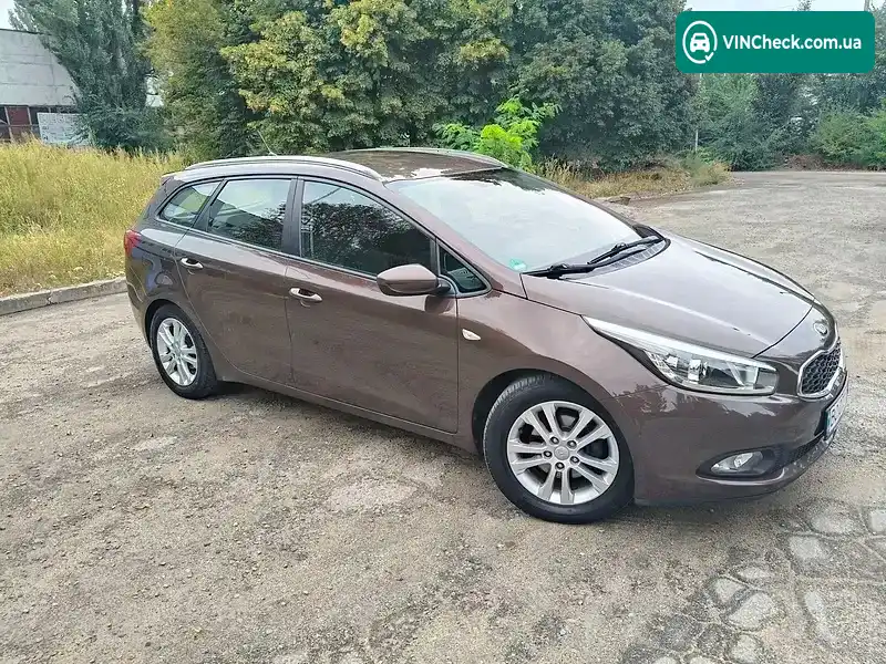 Kia Ceed 2012, фото з оголошення 1 з 15, VIN U5YHM815ADL007798