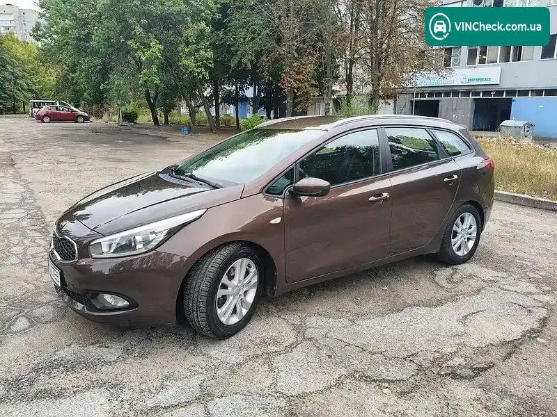 Kia Ceed 2012, фото з оголошення 2 з 15, VIN U5YHM815ADL007798