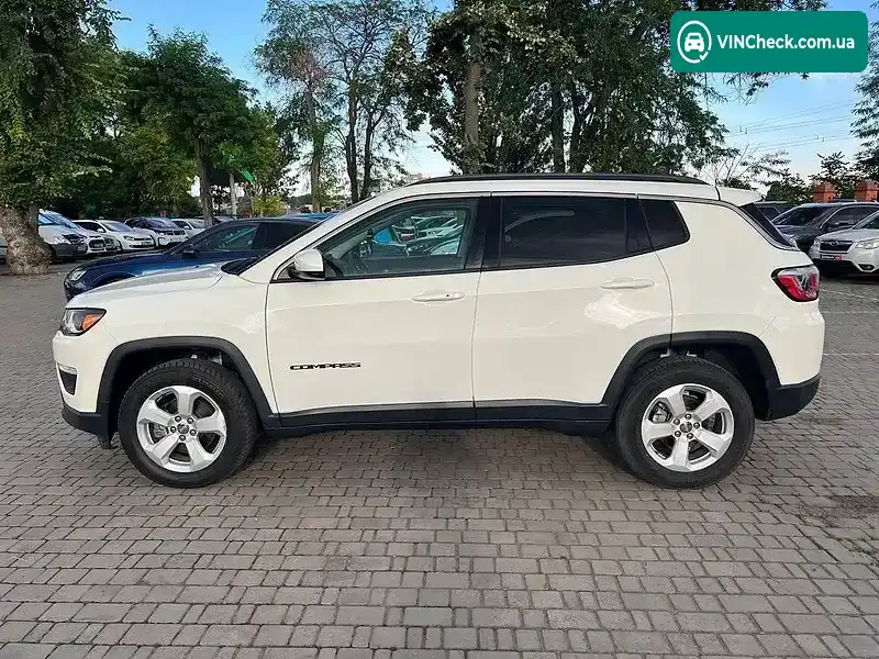 Jeep Compass 2018, фото з оголошення 2 з 20, VIN 3C4NJDBB1JT333224
