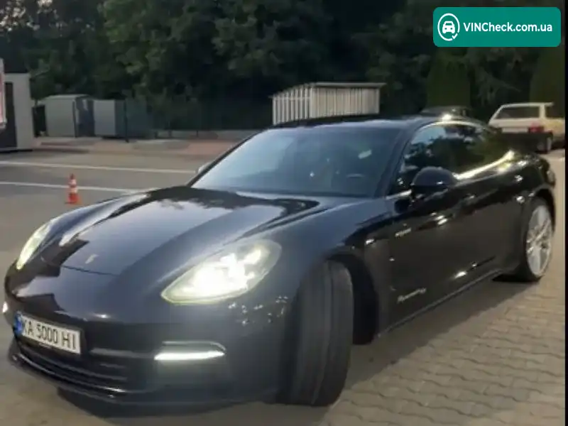 Porsche Panamera 2020, фото з оголошення 2 з 8, VIN WP0ZZZ97ZLL132092