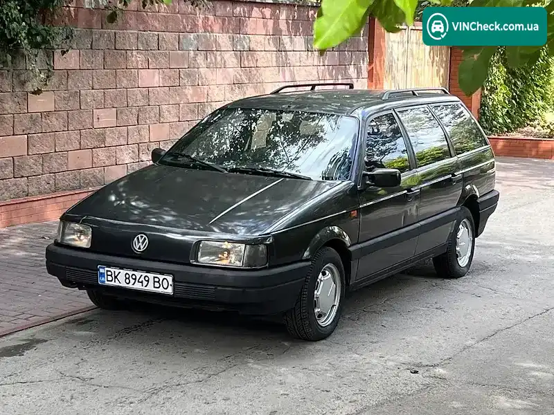 Volkswagen Passat 1992, фото з оголошення 1 з 12, VIN WVWZZZ31ZNE016003
