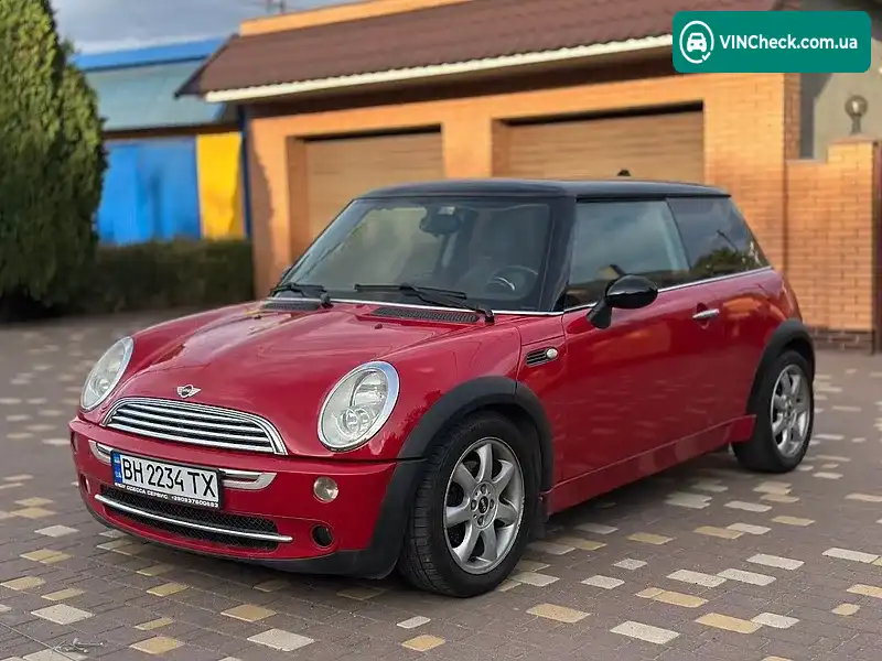 MINI Hatch 2005, фото з оголошення 2 з 16, VIN WMWRC31060TB96619