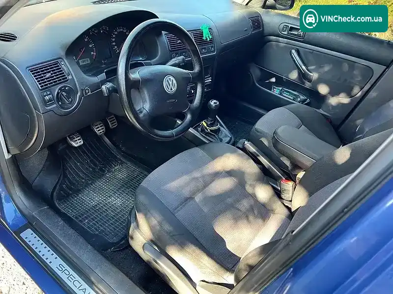 Volkswagen Golf 2002, фото з оголошення 2 з 12, VIN WVWZZZ1JZ3W357203