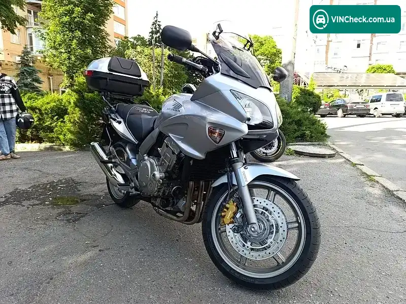 Honda CBF 1000A 2007, фото з оголошення 2 з 7, VIN ZDCSC58B07F057168