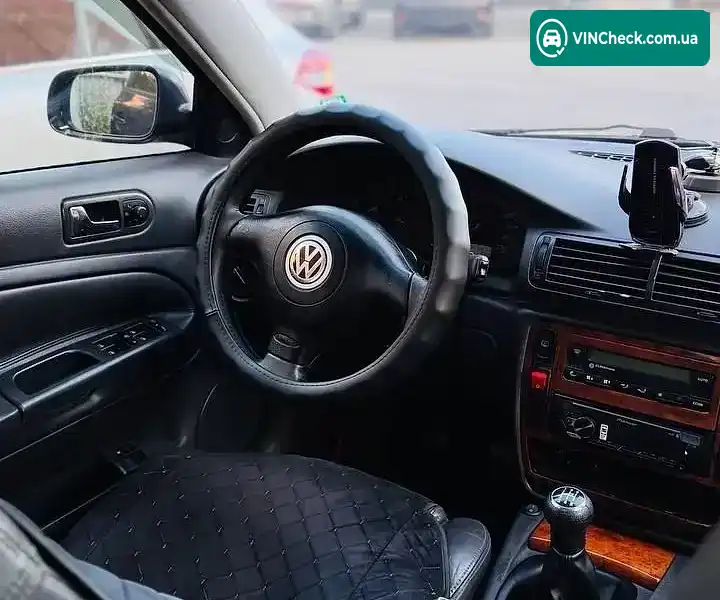 Volkswagen Passat 1999, фото з оголошення 2 з 10, VIN WVWZZZ3BZXP396563